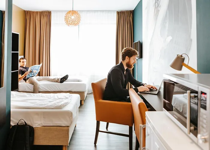 Hague Teleport - Free ParkingHotel den Haag